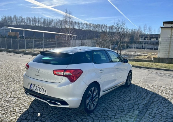 Citroen DS5 cena 39900 przebieg: 250000, rok produkcji 2012 z Wałbrzych małe 154